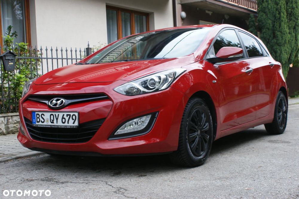 Hyundai i30 1.4 Intro Edition - 1