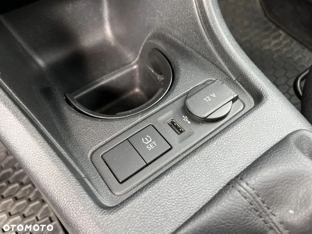 Volkswagen up! 1.0 high - 25