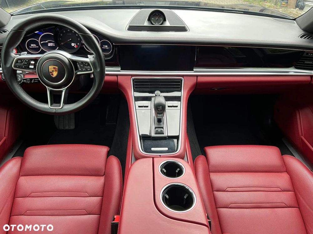 Porsche Panamera 4 - 7