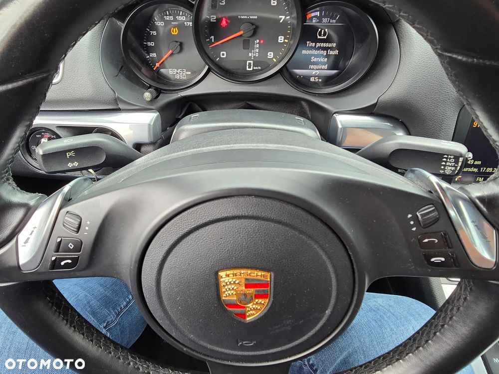 Porsche Cayman PDK - 22