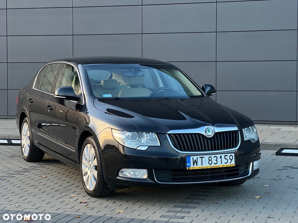Skoda Superb 2.0 TDI 4x4 Elegance DSG - 2
