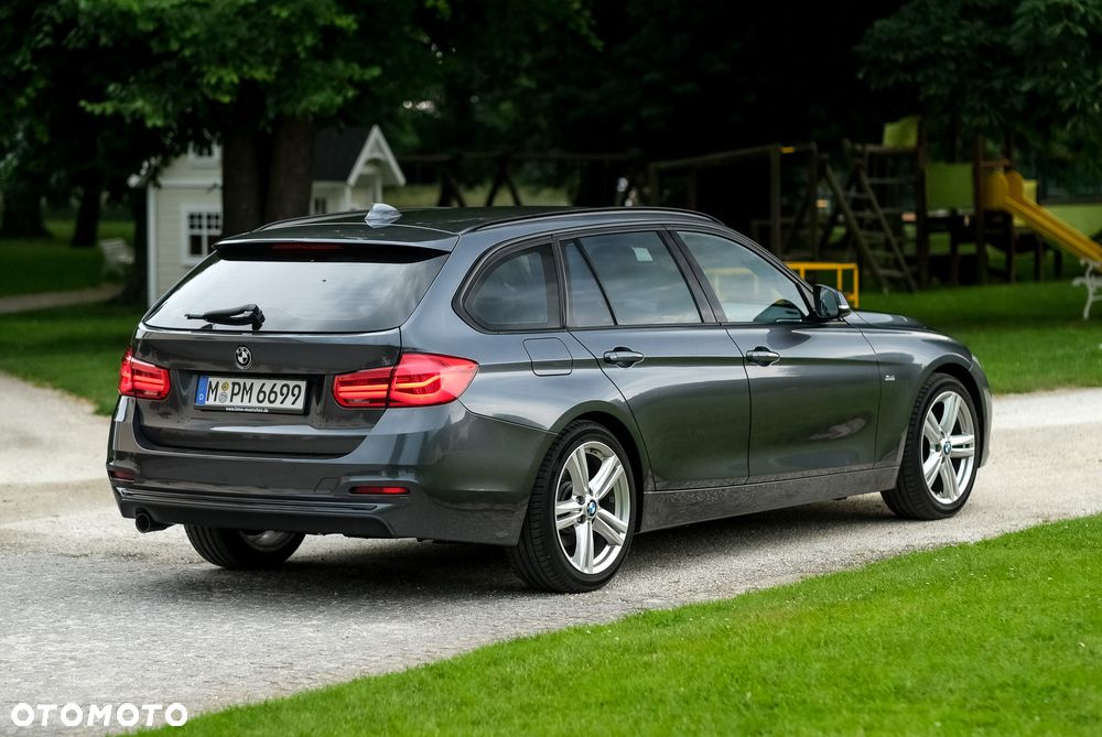 BMW Seria 3 318d Sport Line Shadow - 11