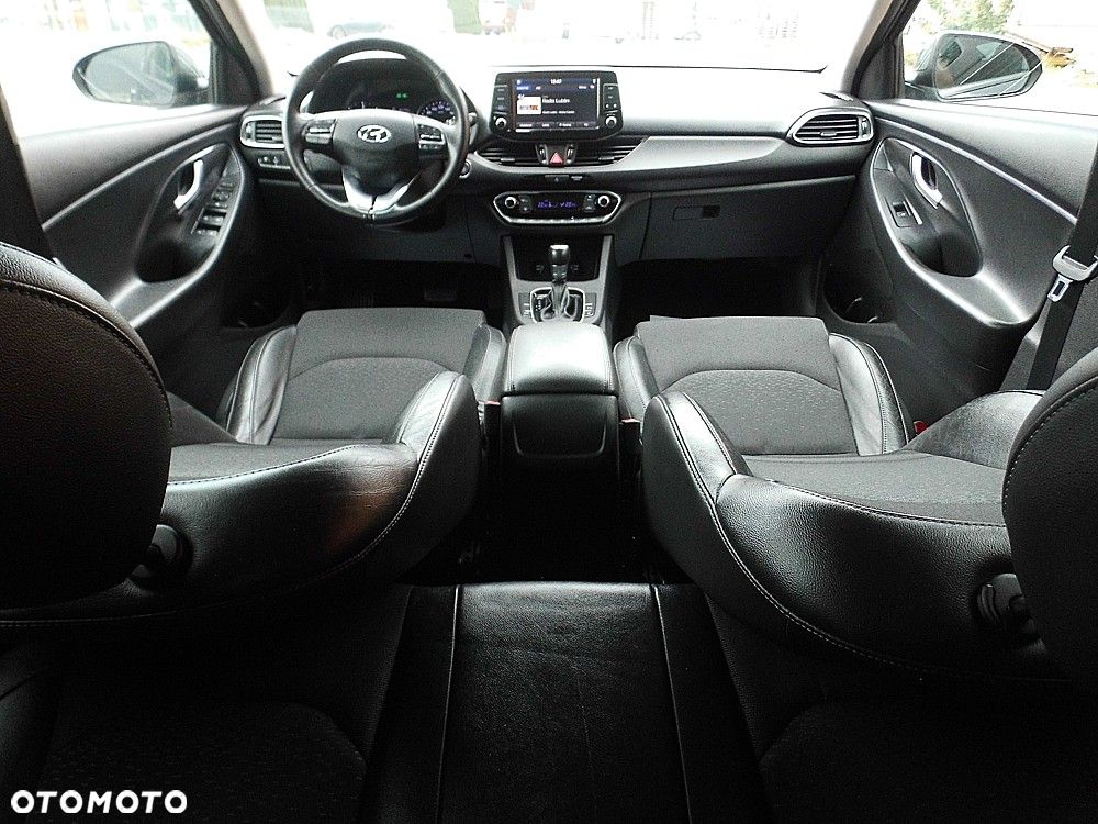 Hyundai i30 1.6 CRDI Premium DCT - 16