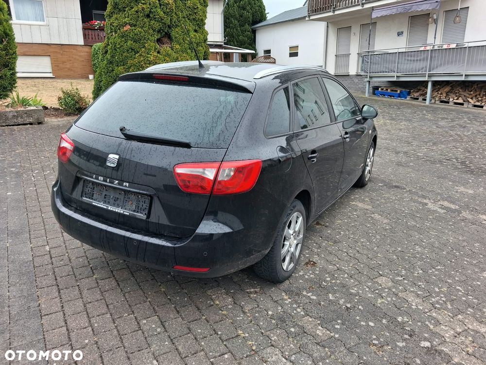 Seat Ibiza 2011 photo 4
