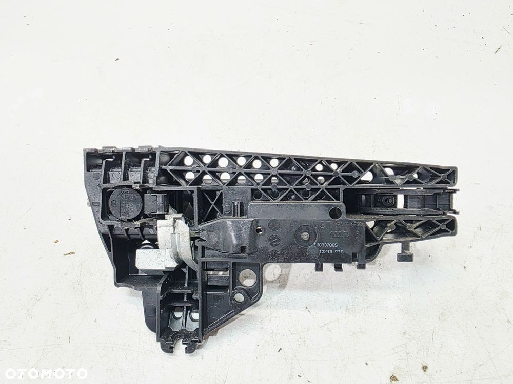 KLAMKA DRZWI LEWY PRZÓD LUB TYŁ AUDI Q3 8U 8U0837885 LY9B - 5