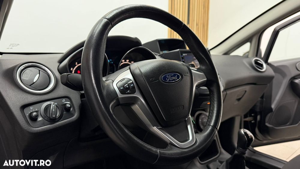 Ford Fiesta - 21