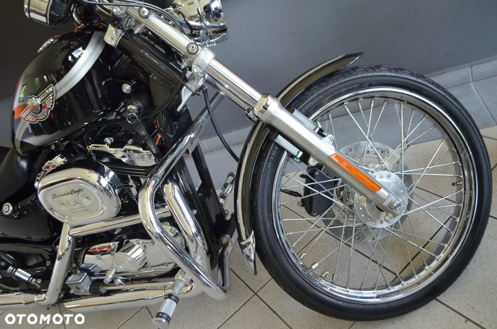 Harley-Davidson Sportster Custom 1200C - 7