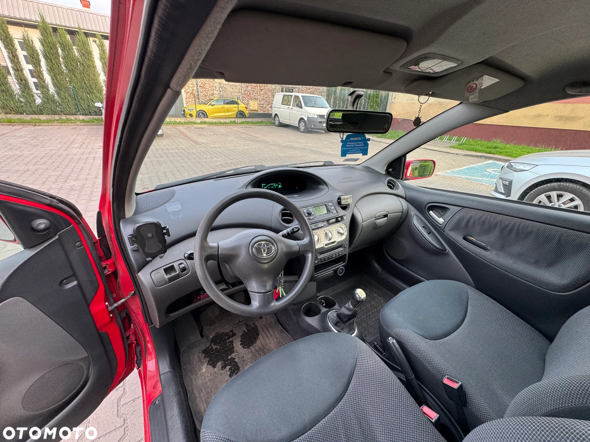 Toyota Yaris - 16