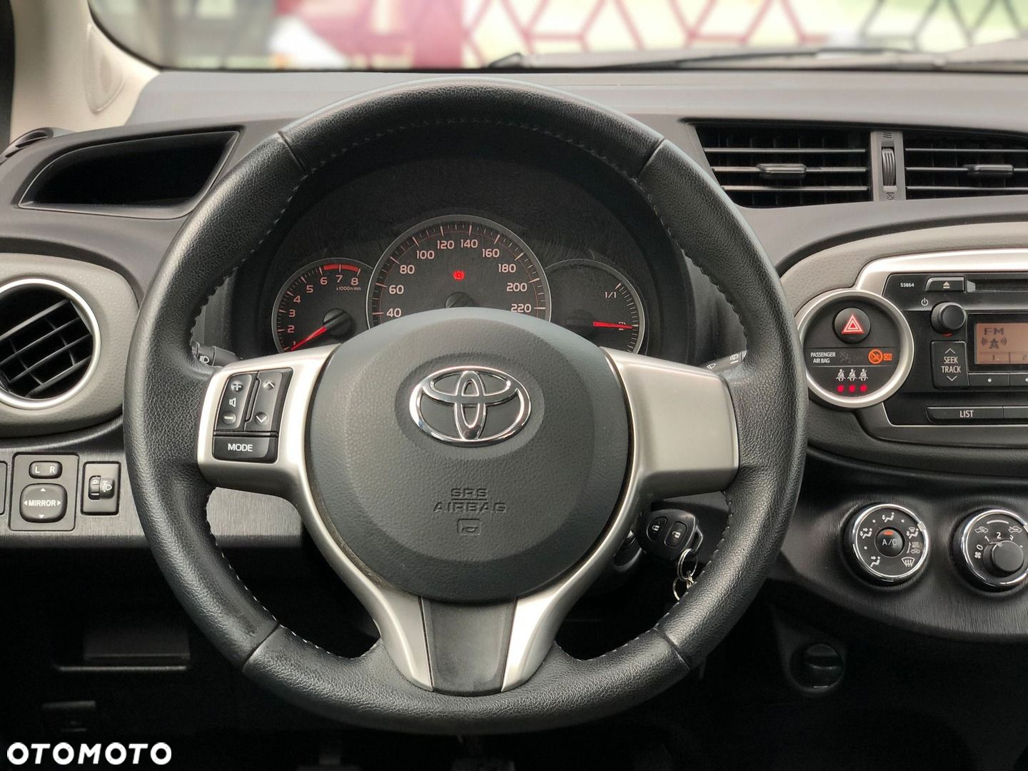 Toyota Yaris 1.33 Active - 14