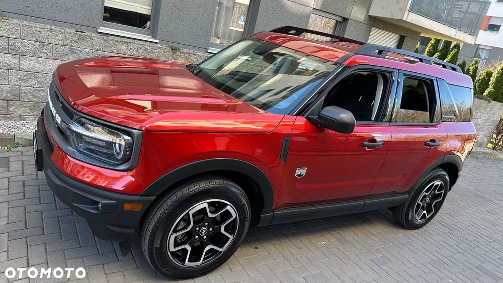 Ford Bronco - 1