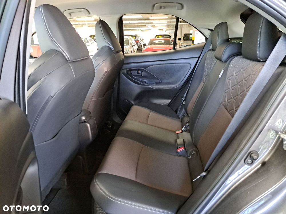 Toyota Yaris Cross - 13