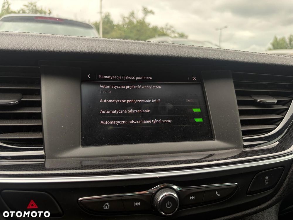 Opel Insignia - 16