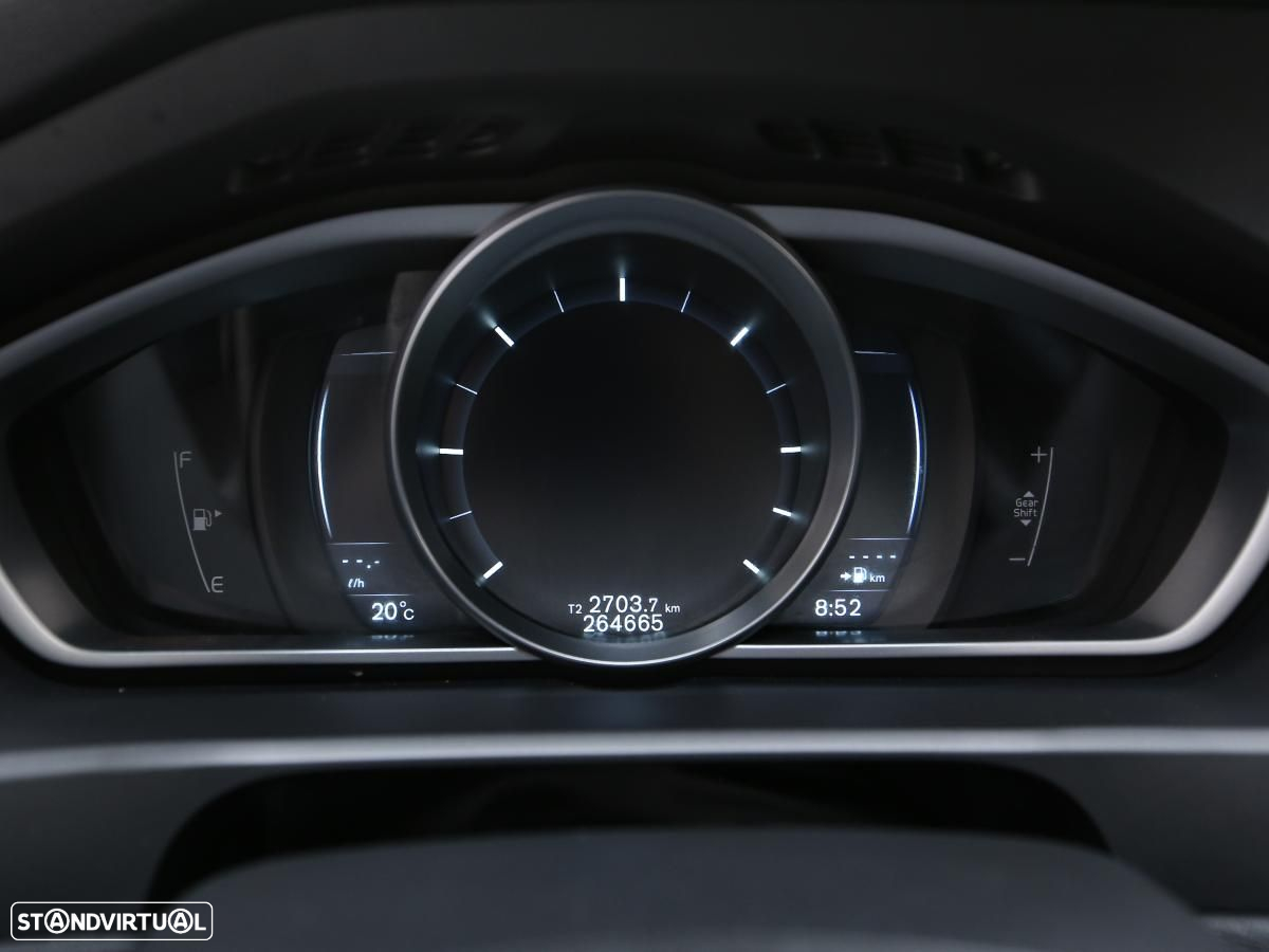 Volvo V40 2.0 D4 R-Design - 13