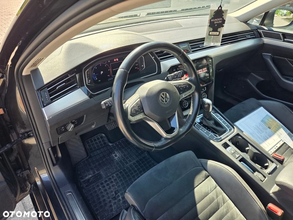 Volkswagen Passat 2.0 TDI SCR DSG Highline - 12