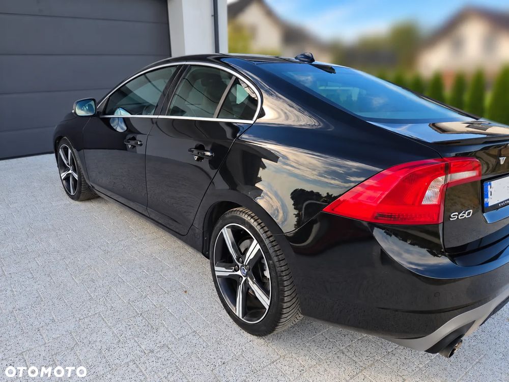 Volvo S60 T3 Drive-E R-Design Momentum - 17