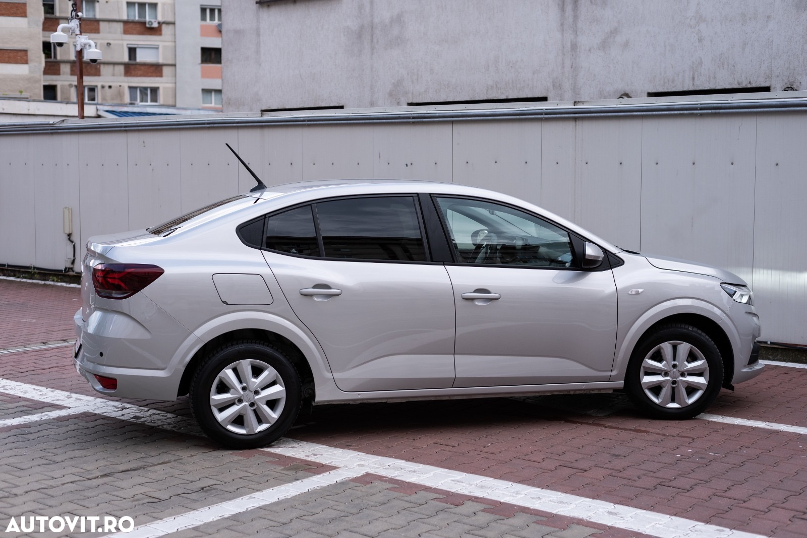 Dacia Logan ECO-G 100 MT6 Comfort - 10