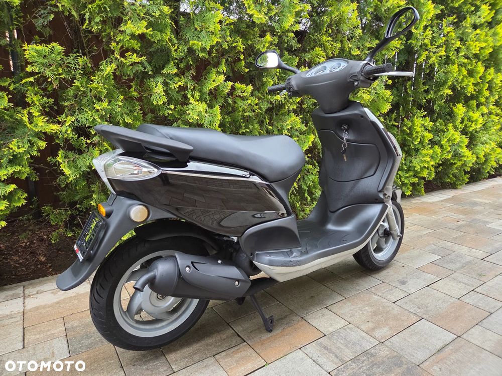 Piaggio FLY - 3