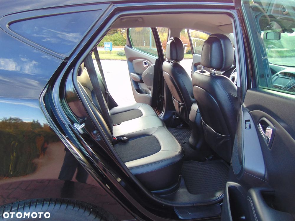 Hyundai ix35 2.0 4WD Premium - 23