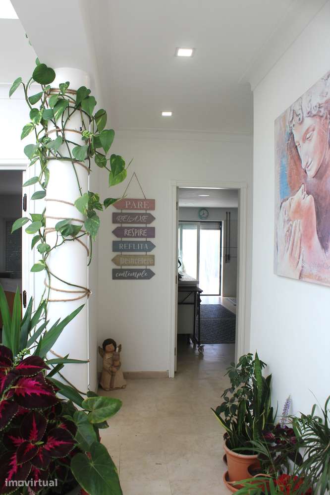 MORADIA T3+1 COM GARAGEM E CHURRASQUEIRA | CARVOEIRA – TORRES VEDRAS - Grande imagem: 5/45