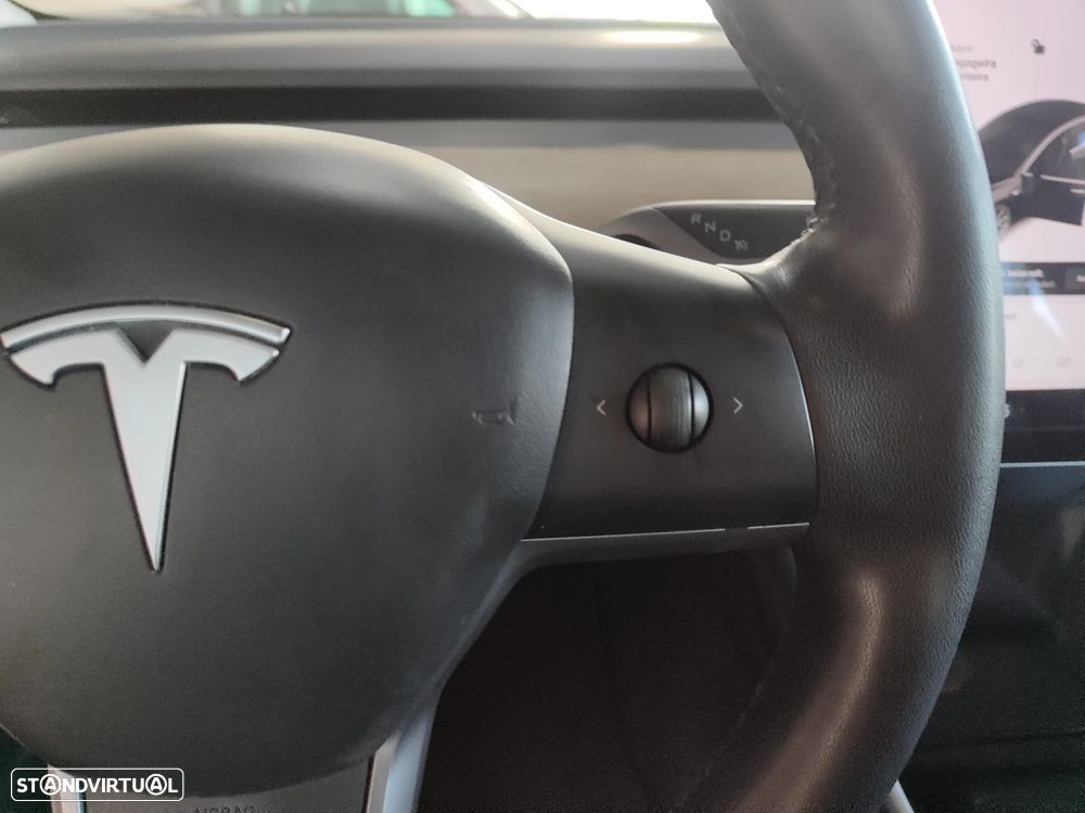 Tesla Model 3 Long Range Tração Traseira - 27