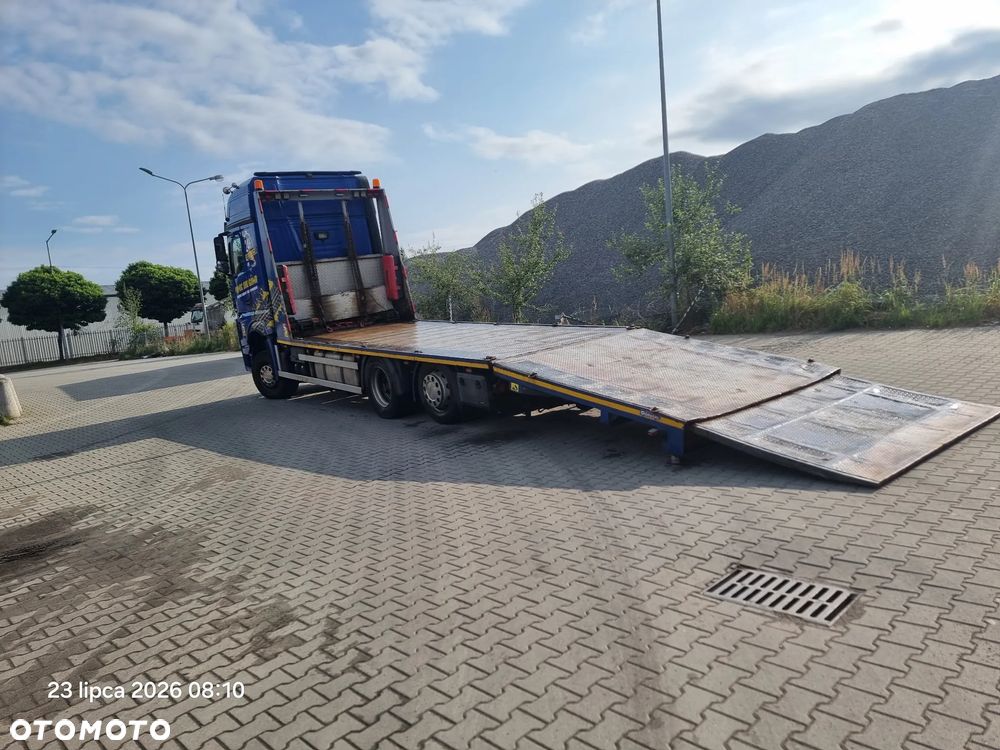 Mercedes-Benz Actros - 4