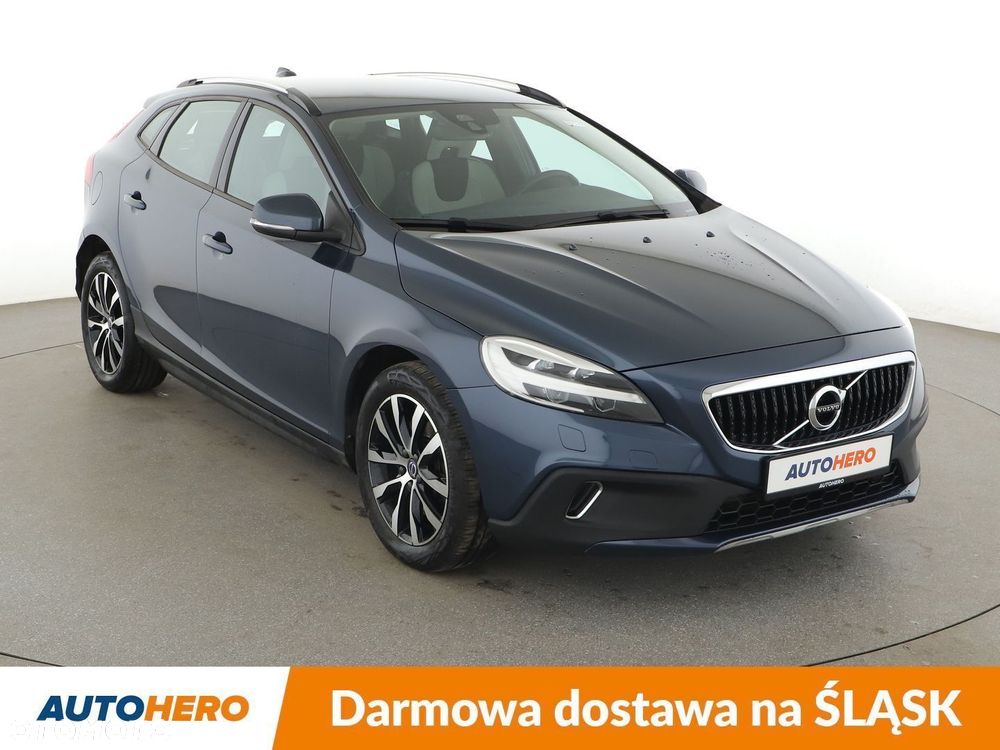 Volvo V40 Cross Country - 8