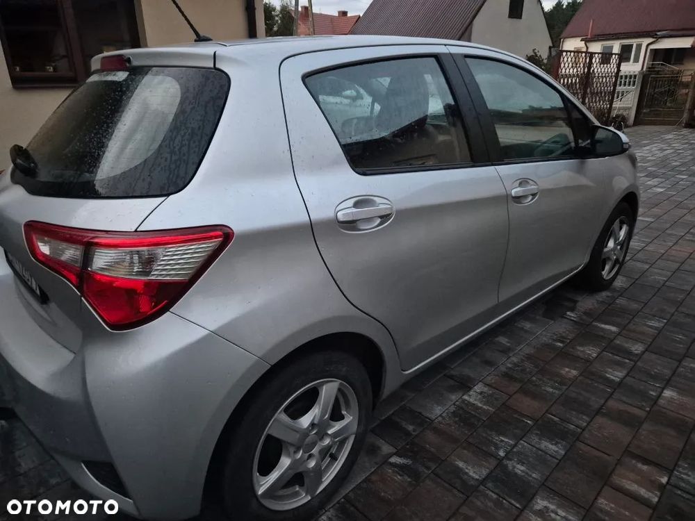 Toyota Yaris 1.5 Active - 4