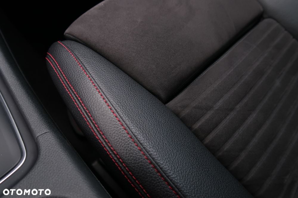 Mercedes-Benz CLA AMG 45 4-Matic - 35