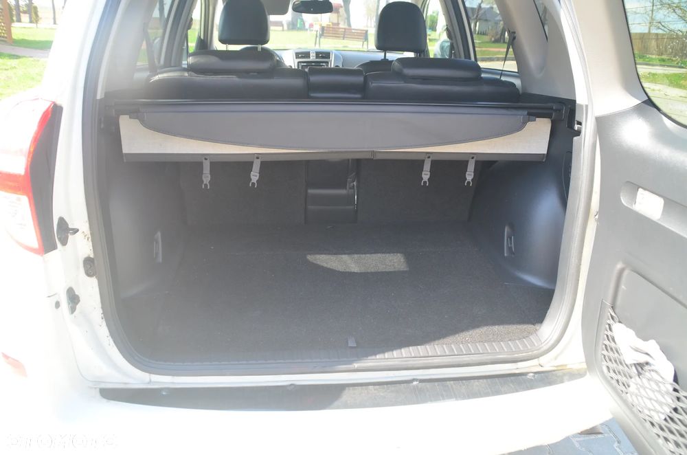 Toyota RAV4 2.0 VVT-i Premium MS - 12