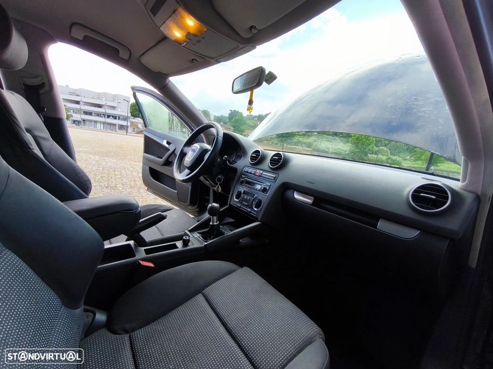 Audi A3 Sportback 2.0 TDI Ambition - 12