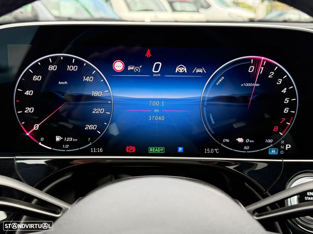 Mercedes-Benz E 300 - 40