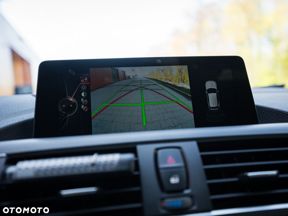 BMW Seria 1 118d M Sport Shadow - 30