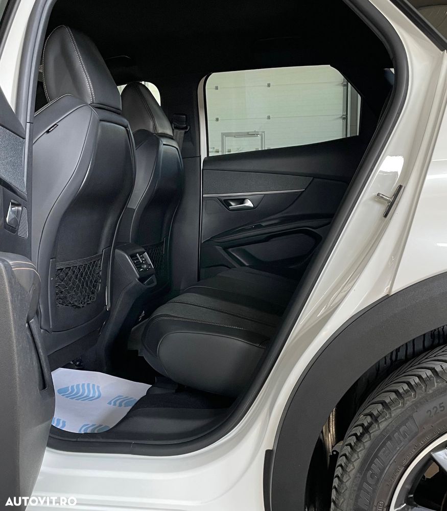 Peugeot 3008 1.2 PureTech Turbo S&S EAT6 GT-Line - 34