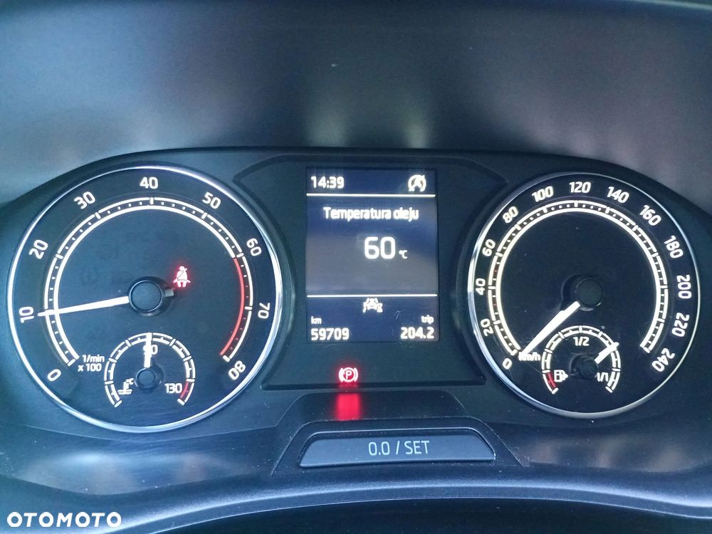 Skoda Fabia 1.0 Ambition - 11