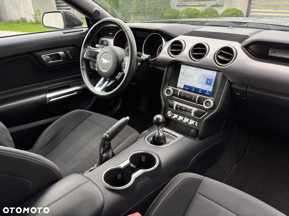 Ford Mustang - 18