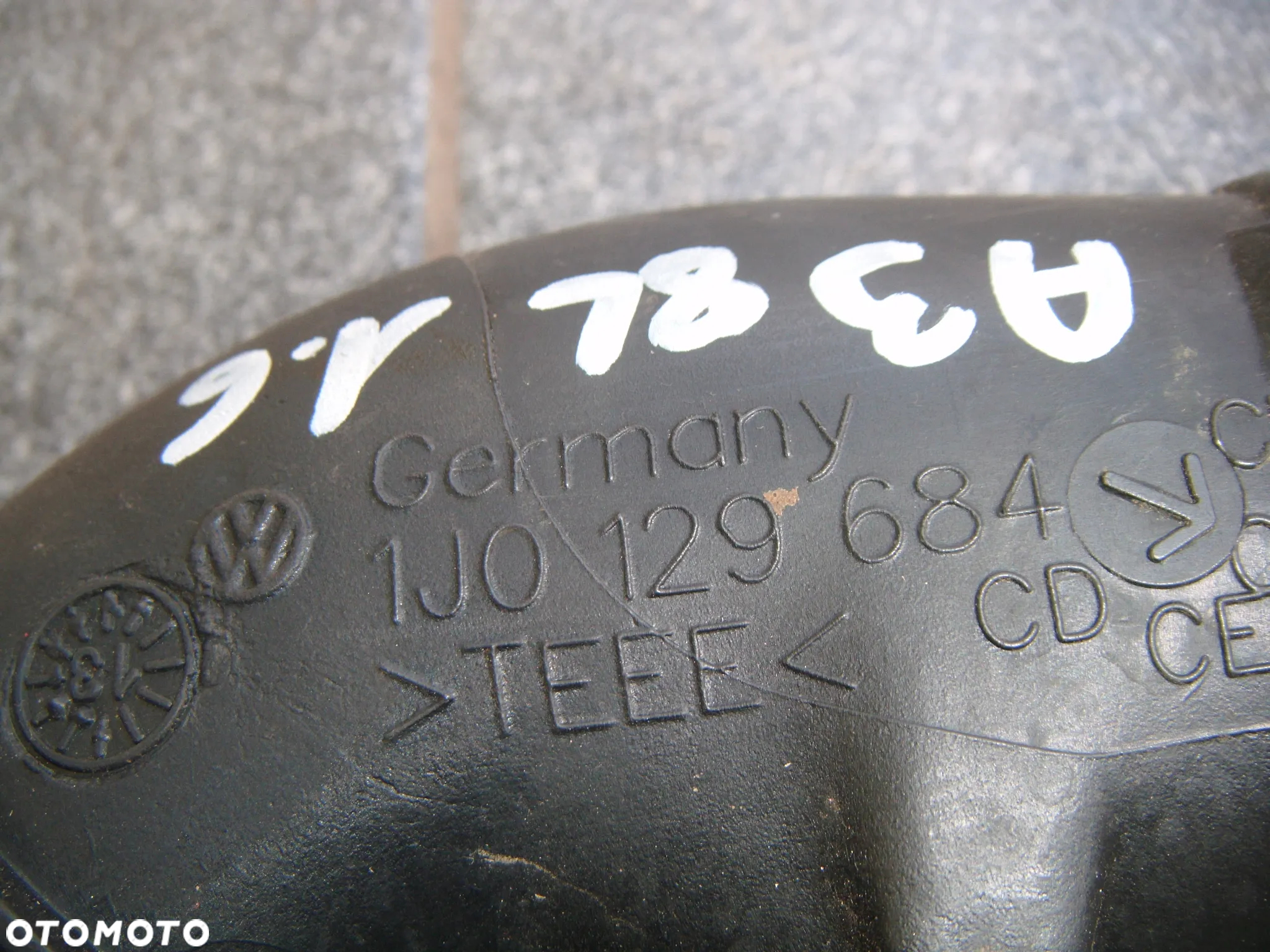 audi a3 8l 1.6 rura- przewód powietrza 1j0129684 - 2