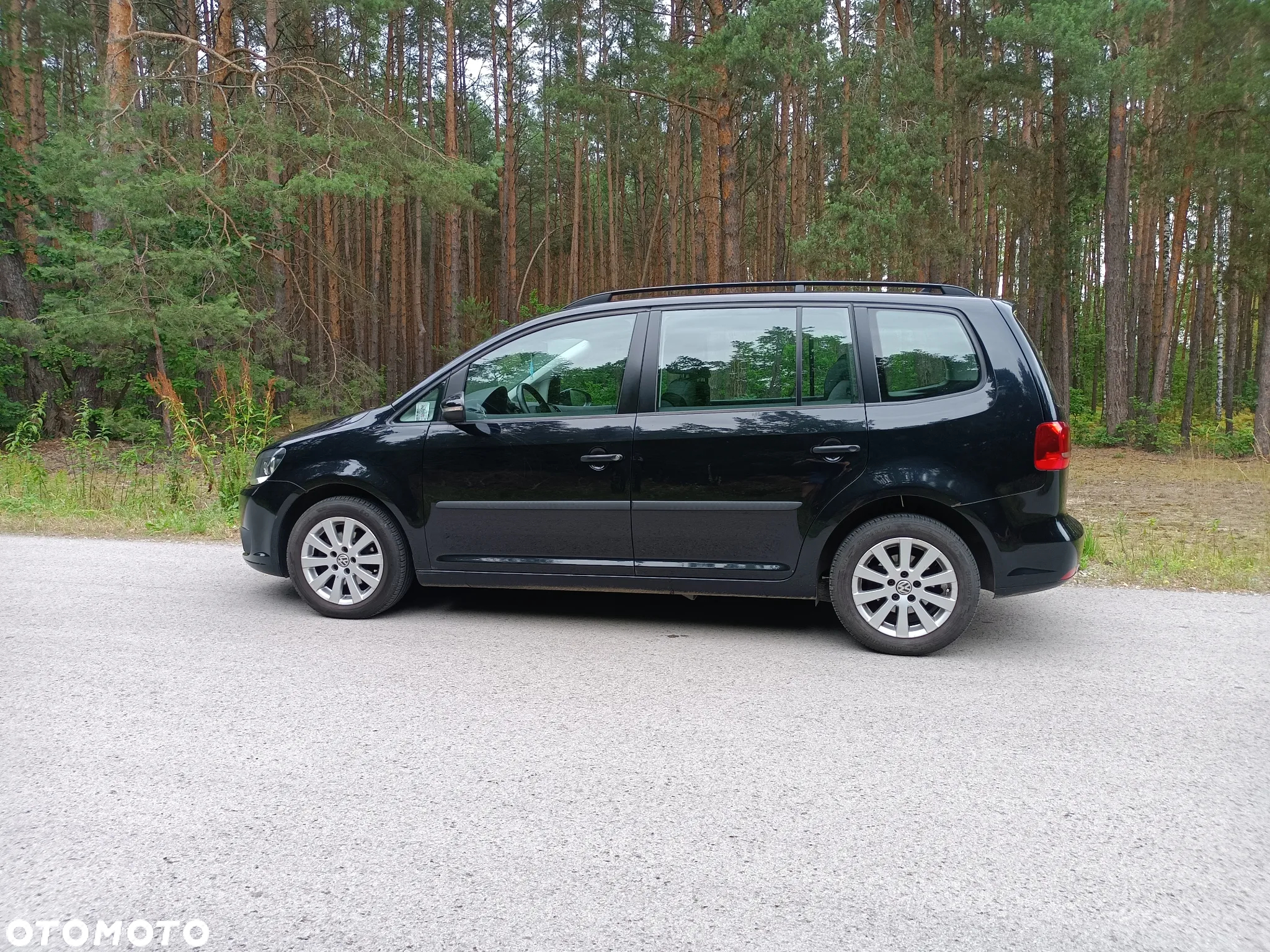 Volkswagen Touran 1.6 TDI DPF BlueMot Comfortline - 8
