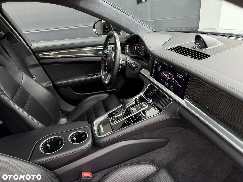 Porsche Panamera Turbo - 20