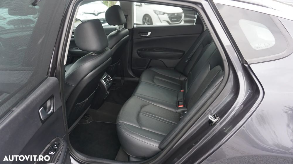 Kia Optima - 9