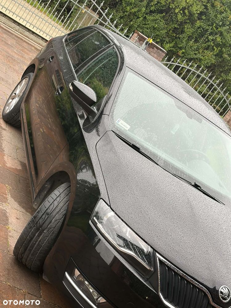 Skoda RAPID Spb 1.0 TSI Style DSG - 2