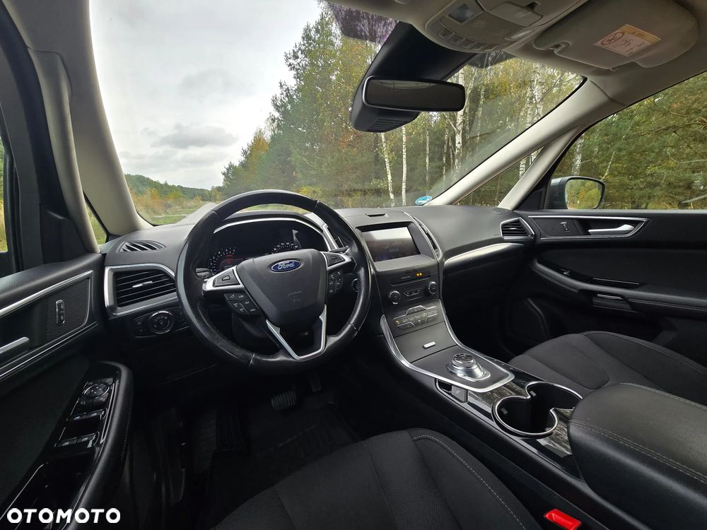 Ford S-Max - 16