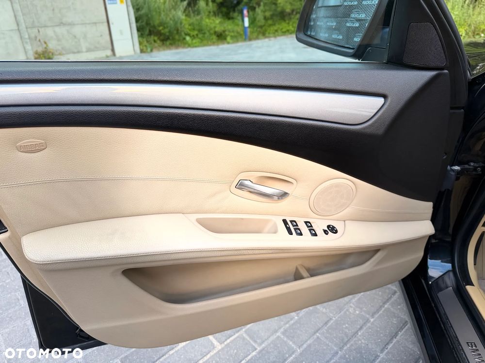 BMW Seria 5 520d - 9