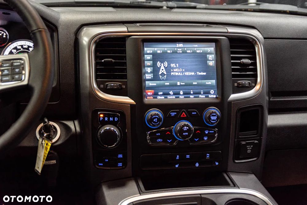 Dodge RAM 1500 5.7 4x4 - 21