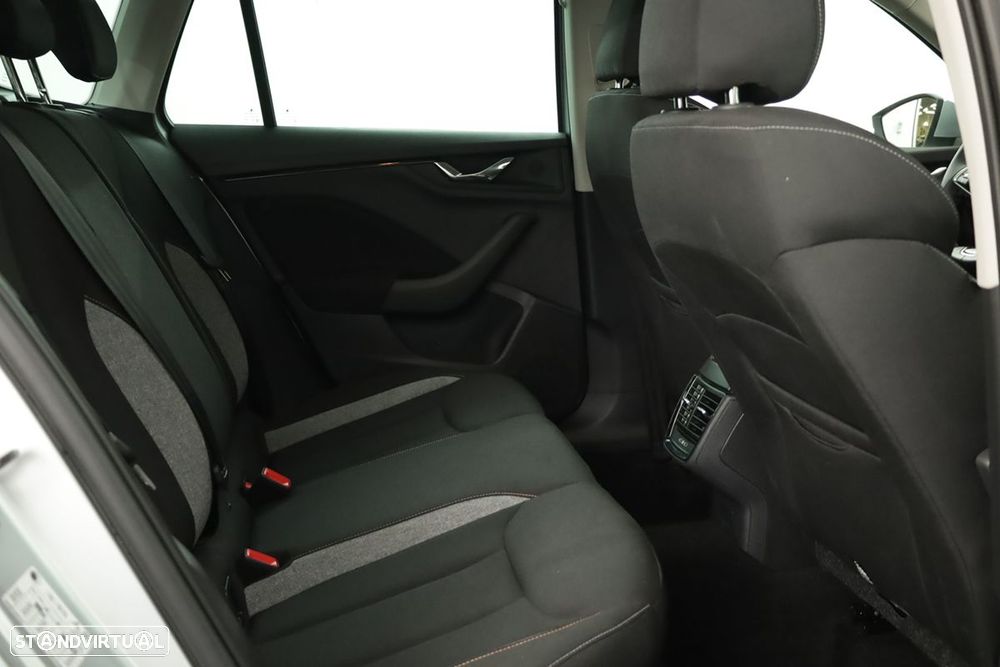 Skoda Kamiq 1.0 TSI DSG - 21