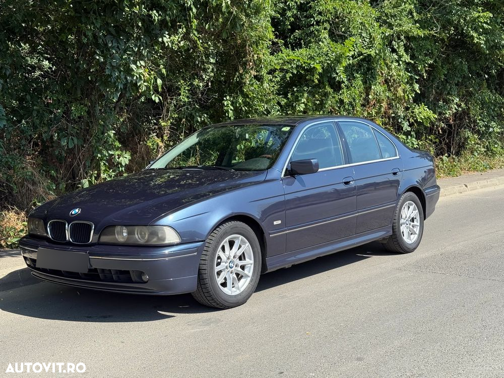 BMW Seria 5 520d Touring - 2