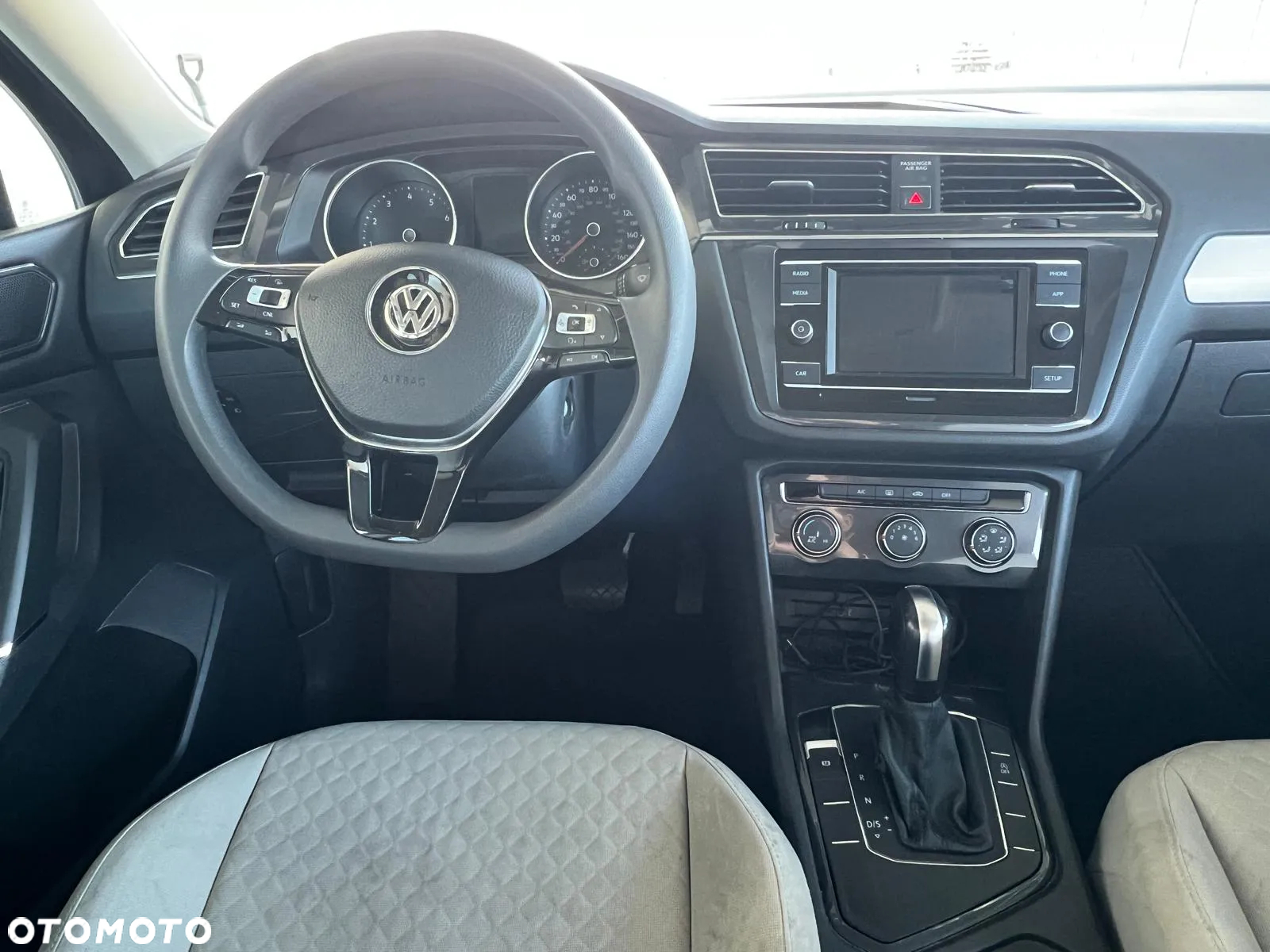 Volkswagen Tiguan - 5