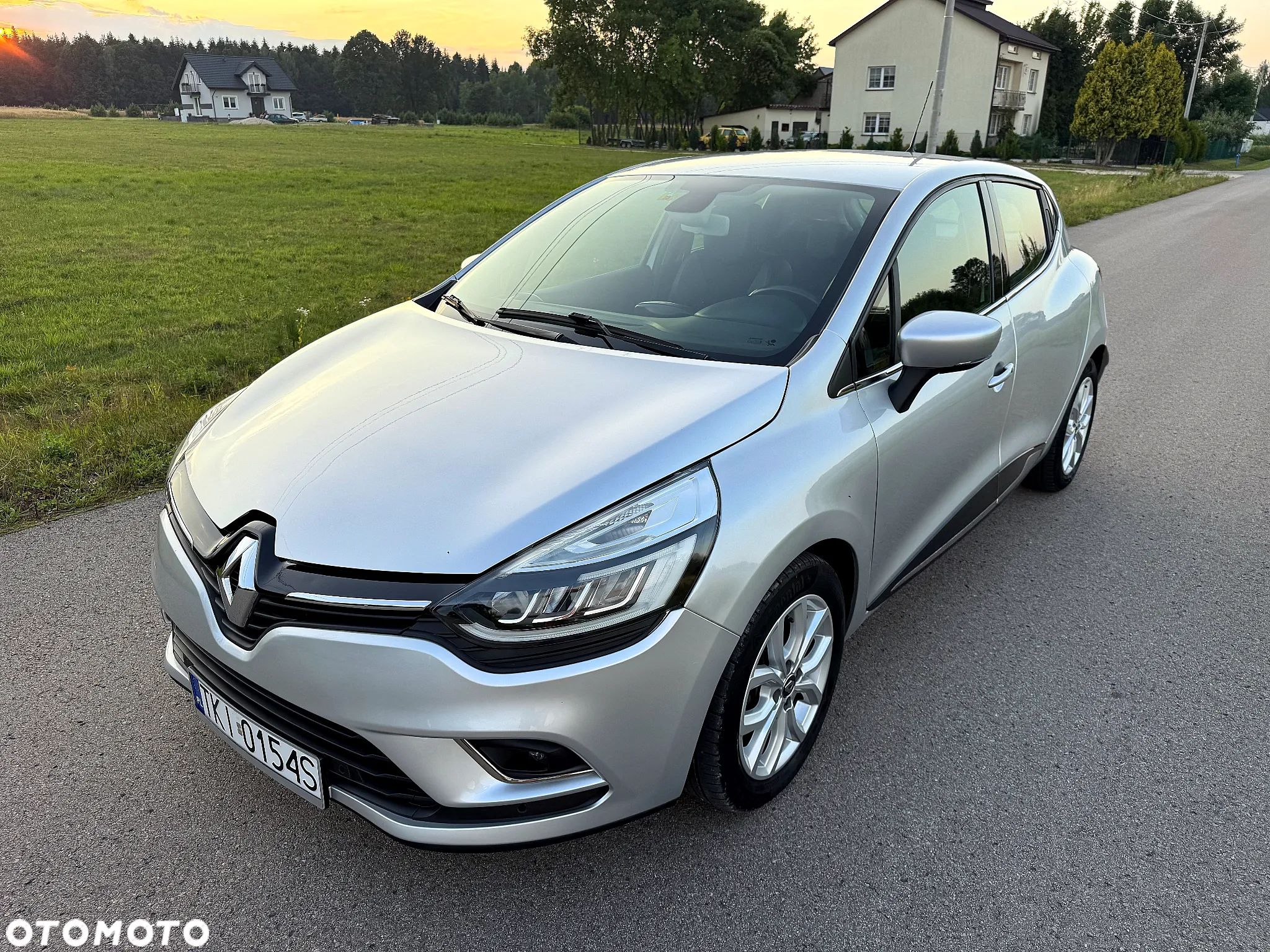 Renault Clio Grandtour Energy TCe 120 EDC Bose Edition - 1