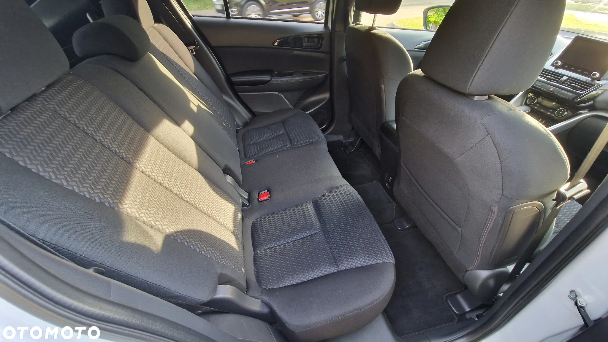 Mitsubishi Eclipse Cross 1.5 T GPF Intense Plus CVT 4WD - 32