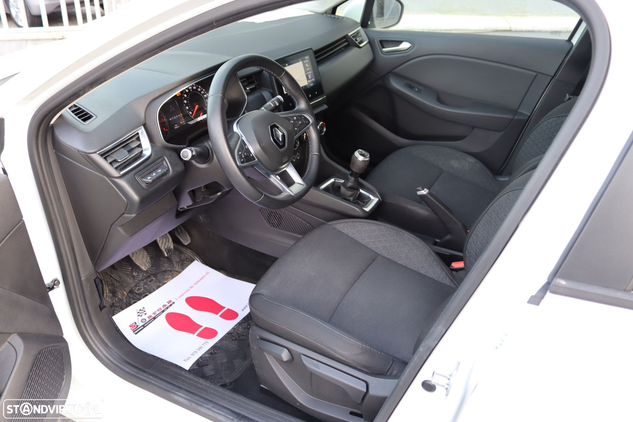 Renault Clio 1.0 TCe Limited - 22