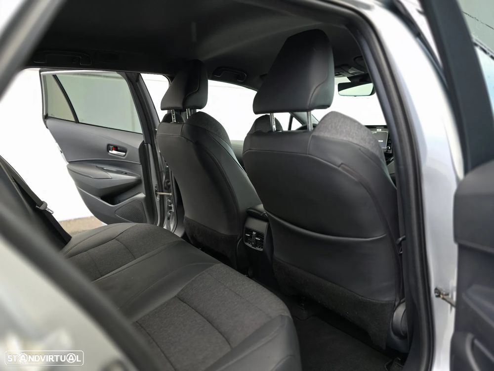 Toyota Corolla Touring Sports 1.2T Comfort+P.Sport - 26
